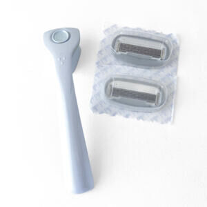 Billie Razor Kit Handle + 2X Blade Refills